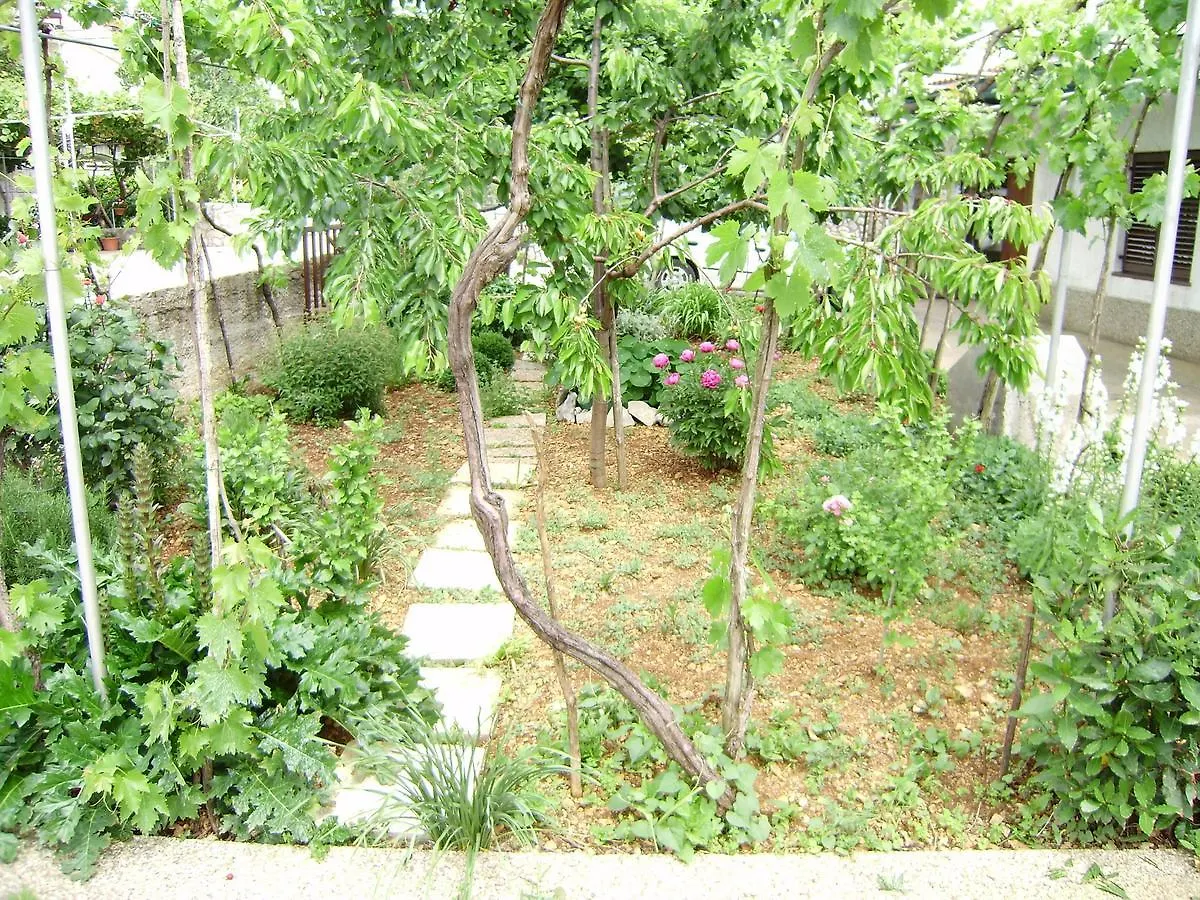 Guest house House Krk Hotel Krk Town
